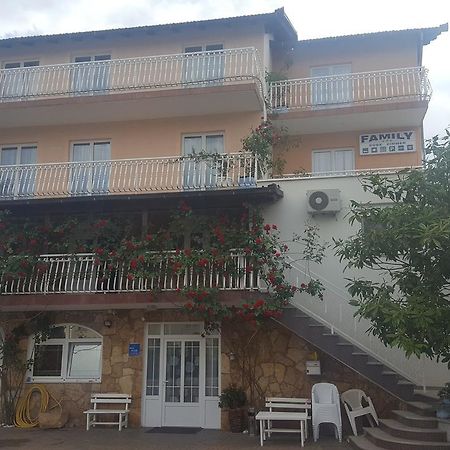 Pansion Family Hotel Medjugorje Exterior photo